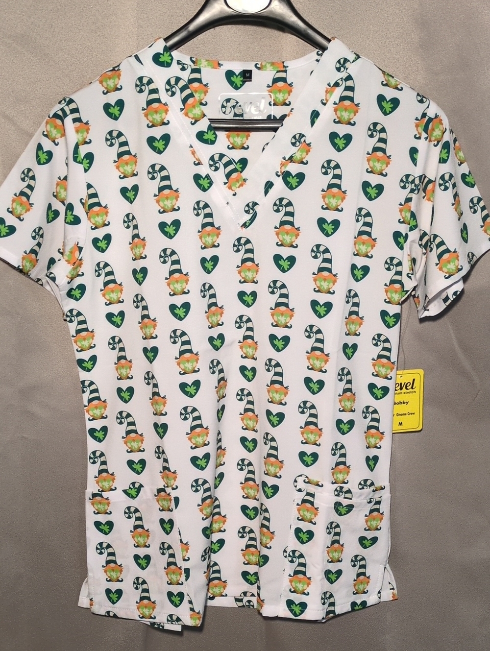 Women’s Short-Sleeve V-Neck Scrub Top W/  St. Patrick’s Gnome & Heart Print